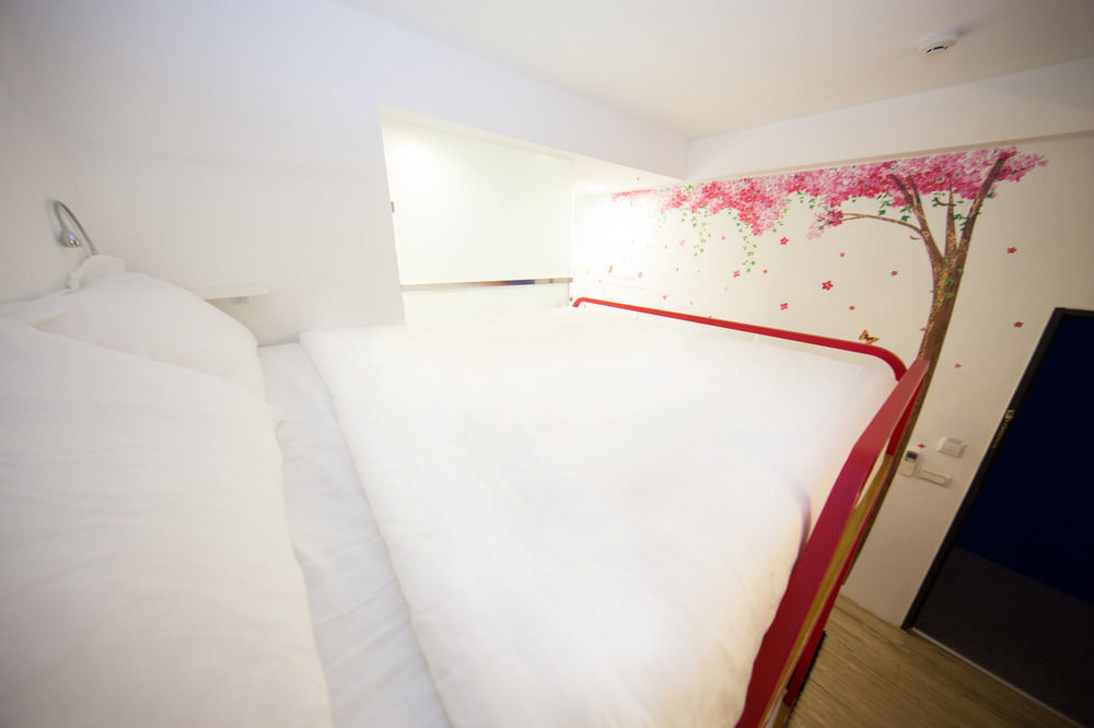 Hostel Sleepbox